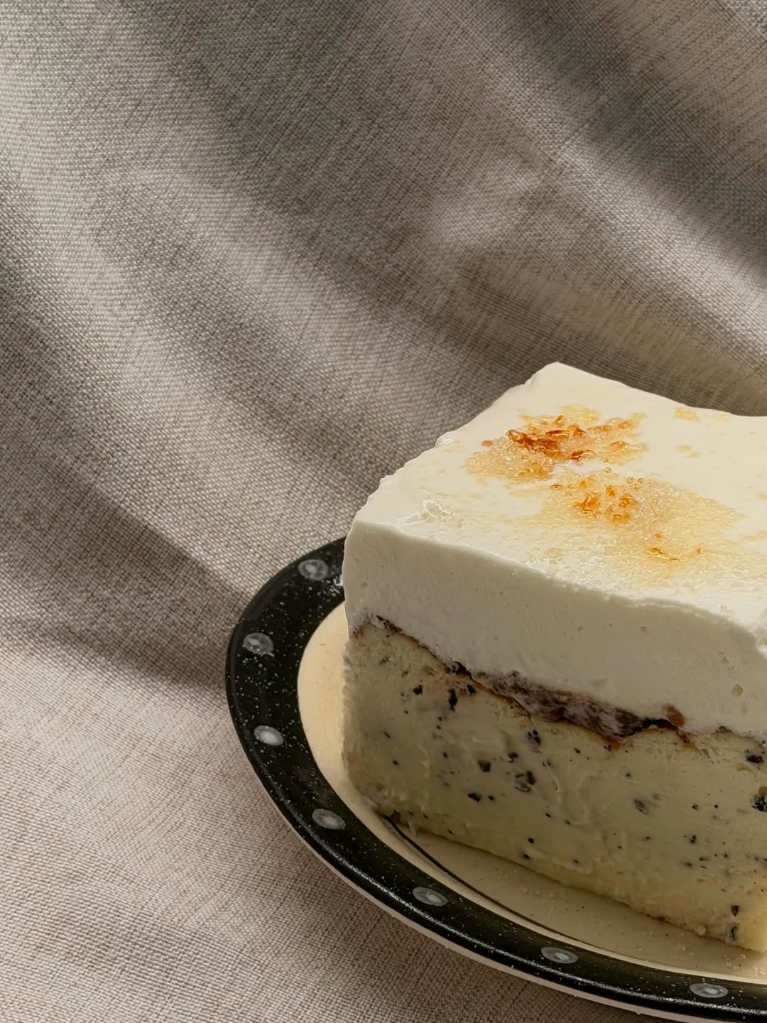 Instagram latest dessert post from June 21, 2026 featuring 黑松露流心巴斯克